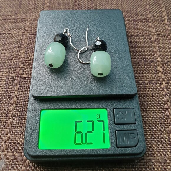 Pretty Vintage 925 Sterling Silver Aventurine & Black Glass Bead Dangle Earrings - Picture 11 of 14